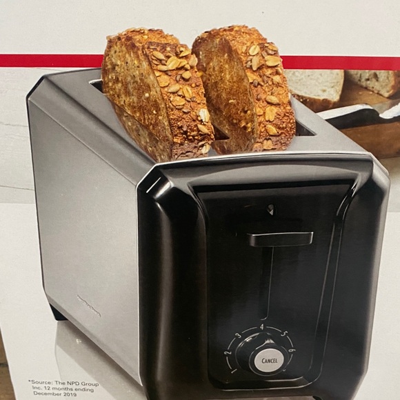 Hamilton Beach Silver and Black Toaster - Picture 3 of 8